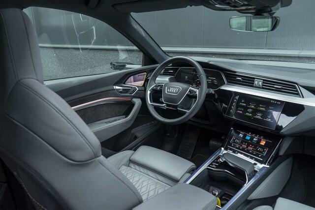 Audi e-tron 50 Quattro S-line Panodak S stoelen Luchtv. ACC 360camera