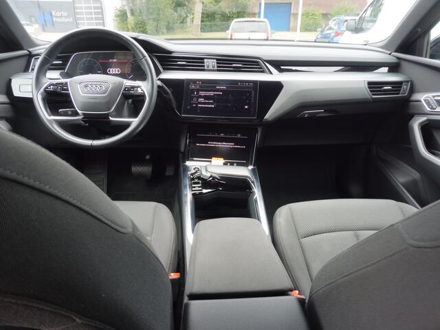 Audi e-tron 55 quattro Advanced edition 95 kWh Camera | Digidash | Luchtvering | LMV 21" | NL auto | 1e eig.