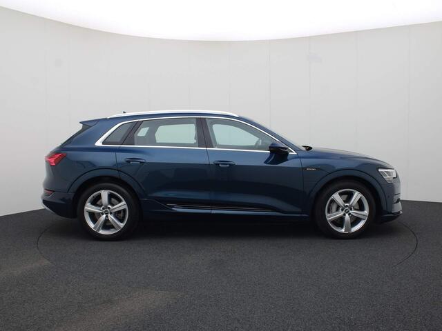 Audi e-tron 55 quattro Advanced 300kW/408PK 95 kWh · Navigatie · Luchtvering · Camera+Parkeersensoren · TOPDEAL