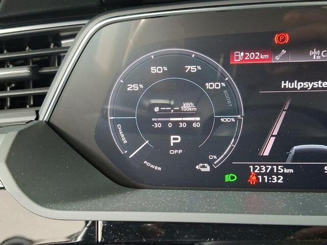 Audi e-tron 55 quattro Business edition 95 kWh | Black Optiek | NL-Auto |