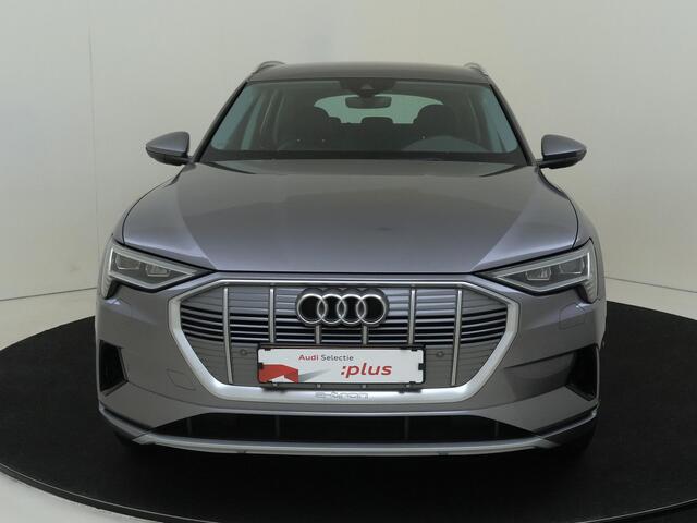 Audi e-tron e-tron 50 quattro Launch edition 71 kWh | Luchtvering | Navigatie Plus | Lederen bekleding | Elektrisch verstelbare voorstoelen | Parkeersensoren | Cruise control |