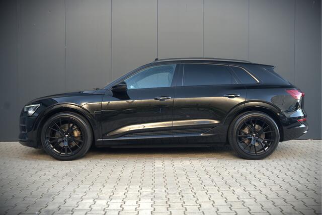 Audi e-tron 50 quattro S edition 71 kWh | S Line | Black Edition | Bang & Olufsen | Panoramadak | Head-Up Display | Trekhaak | Memory Seats | Ambiance Verlichting | Camera | Luchtvering | Adaptive Cruise Control | Keyless | Matrix