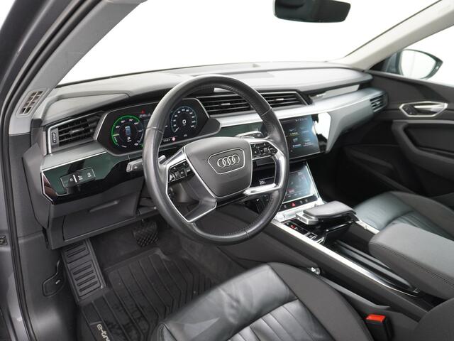 Audi e-tron Luchtvering Elektr.Leer+Memory+Verwarmd Pano-Dak Adap.Cruise Carplay LED Park-Assist PDC-a+V E-tron 20" Elektr.Achterklep 50 Quattro Launch Edition plus 71kWh Level-ride Actieve luidspreker E-Call Audi-Connect Keyless-go PTC SpoorAssist
