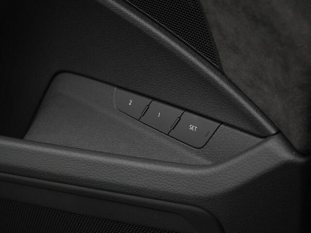 Audi e-tron 50 quattro Launch edition Black 71 kWh 313 pk | Panoramadak | Leder/alcantara | Geheugenstoel | Achteruitrijcamera | Stoelverwarming