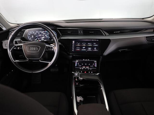 Audi e-tron e-tron 50 quattro Launch edition 71 kWh 313 pk | Navigatie | Trekhaak | Parkeersensoren | Luchtvering | LED koplampen | Lichtmetalen velgen 20" |