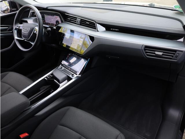 Audi e-tron 50 quattro 71 kWh 230KW | Keyless Go & Entry | Elektrische kofferklep | Virtual | Carplay | Getint Glas | 19"Inch |