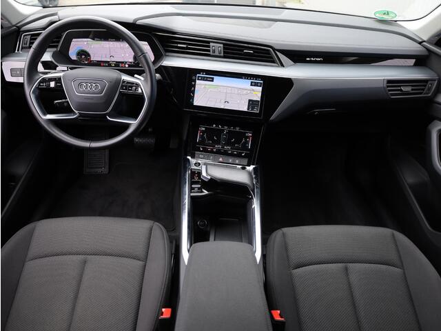 Audi e-tron 50 quattro 71 kWh 230KW | Keyless Go & Entry | Elektrische kofferklep | Virtual | Carplay | Getint Glas | 19"Inch |