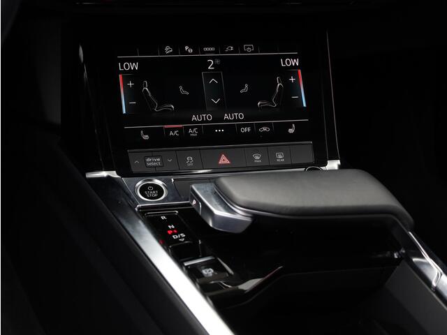 Audi e-tron 50 quattro 71 kWh 230KW | Keyless Go & Entry | Elektrische kofferklep | Virtual | Carplay | Getint Glas | 19"Inch |
