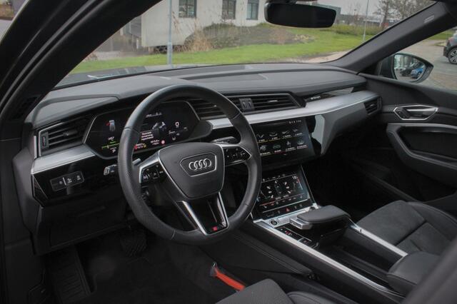 Audi e-tron 55 quattro S edit.95 | Pano | Trekhaak |