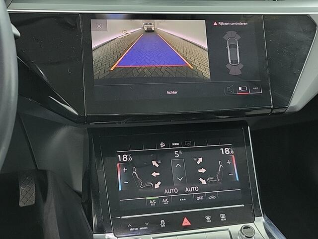 Audi e-tron Sportback 55 quattro Business edition 95 kWh 2e-Eig. & Dealer-Onderh. BOVAG-Garantie. NL-Auto.