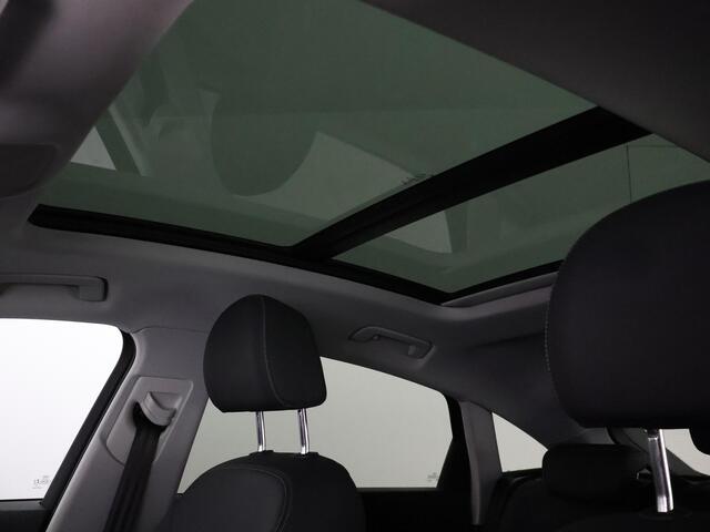 Audi e-tron Sportback 55 Quattro Business Edition Sport 95 kWh 408 PK | Schuif-/Kanteldak | Navigatie |