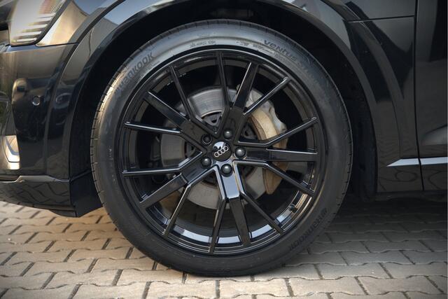 Audi e-tron e-tron 55 quattro advanced 95 kWh S-Line | Panoramadak | RS Seats | Bang & Olufsen | Stoelverwarming | Head-Up Display | 360 Camera | Matrix LED | Luchtvering | Memory Seat | Elektrisch Verstelbare Stoelen | B&O