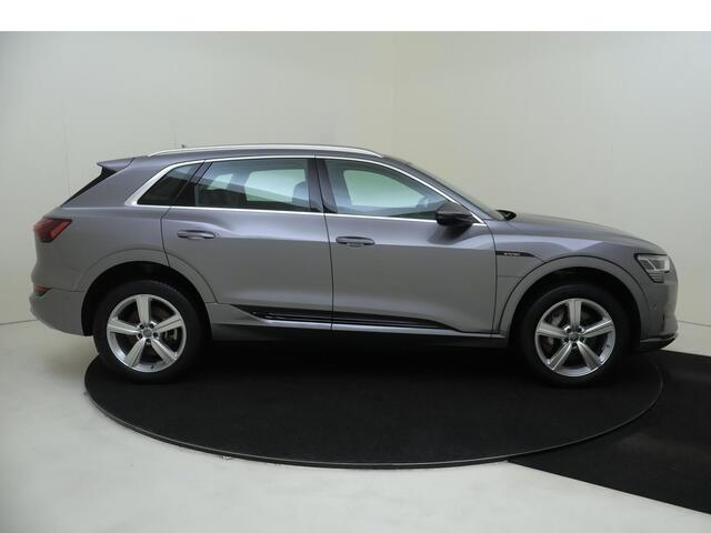 Audi e-tron e-tron 50 quattro Launch edition 71 kWh | SoH 100% | Luchtvering | Navigatie Plus | Lederen bekleding | Elektrisch verstelbare voorstoelen | Parkeersensoren | Cruise control |