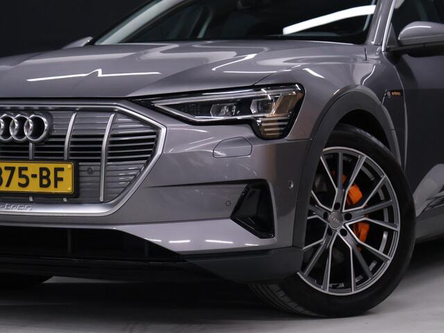 Audi e-tron 55 quattro edition 95 kWh Sport [LUCHTVERING, CRUISE CONTROL, BLUETOOTH TELEFOON, PDC V+A, CLIMATE CONTROL, LANE ASSIST, ELEKTRISCHE ACHTERKLEP, LED KOPLAMPEN, NIEUWSTAAT]