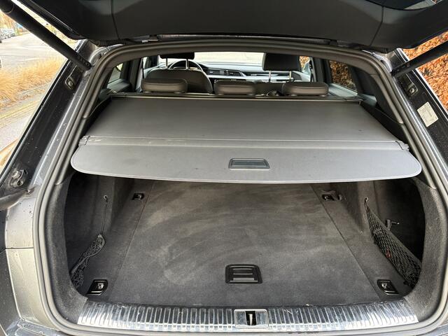 Audi e-tron 55 quattro S edition 95 kWh / AUTOMAAT / S-LINE / INCL BTW