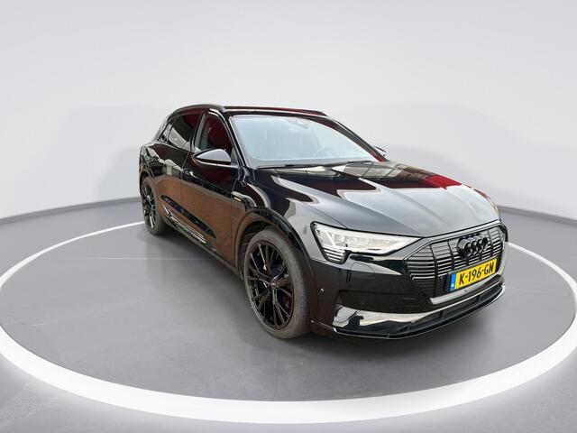 Audi e-tron 55 quattro Business edition 95 kWh · Luchtvering · Camera · Keyless · Elek. Voorstoelen · Leder Interieur · Elek. Achterklep · 22'' Inch ·