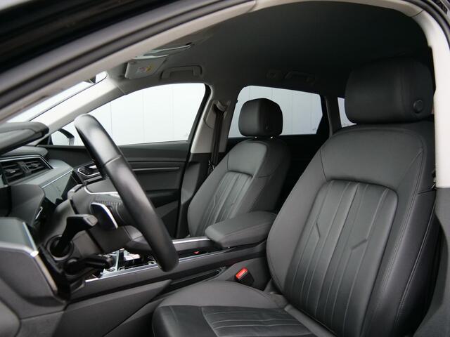 Audi e-tron 50 quattro Business edition 71 kWh 313 Pk Automaat SoH 95% / Navigatie / Leer / Camera / DAB / 22 inch