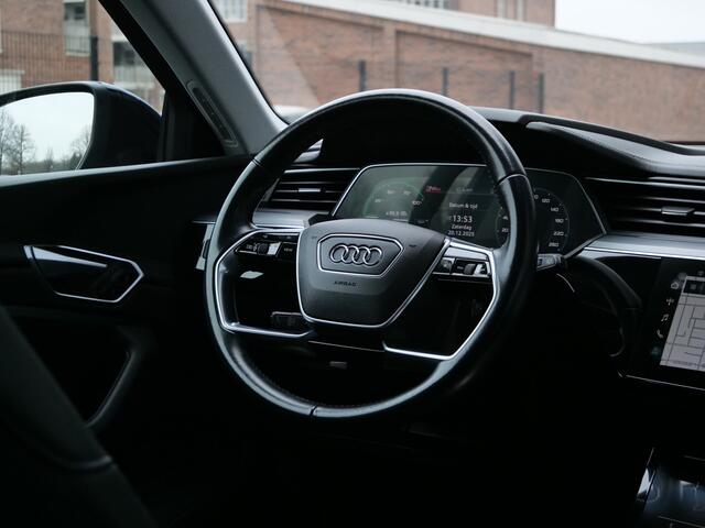 Audi e-tron 50 quattro Business edition 71 kWh 313 Pk Automaat SoH 95% / Navigatie / Leer / Camera / DAB / 22 inch