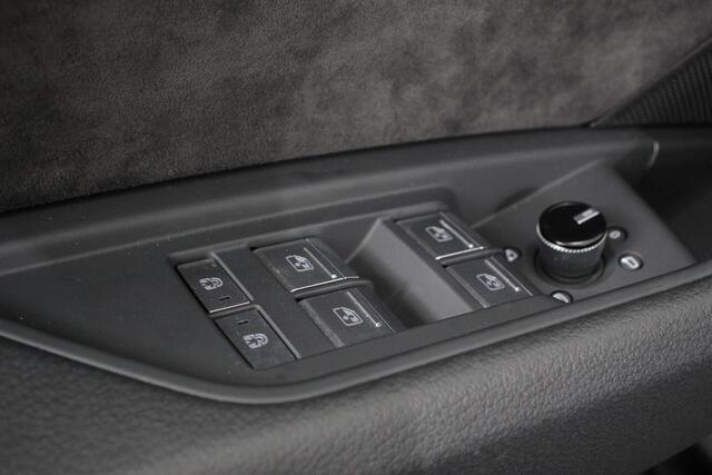 Audi e-tron e-tron 55 quattro advanced Pro Line Plus 360pk! | Navigatie | Climate Control | Electrisch bedienbare achterklep | Camera | Alcantara