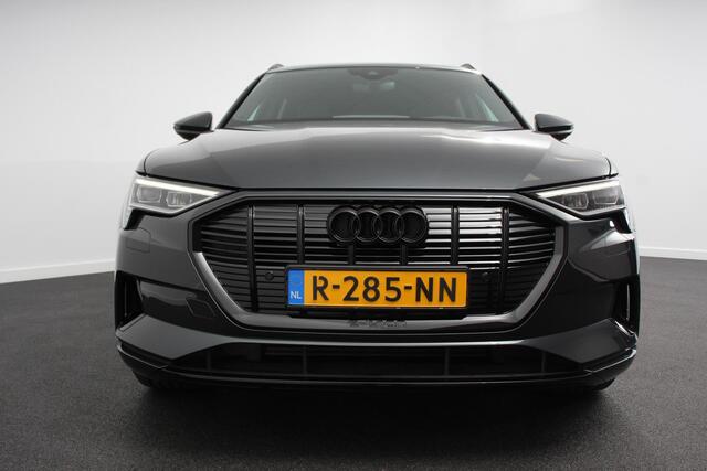 Audi e-tron 55 quattro Advanced edition Plus 408pk | Lederen bekleding | Navigatie | Climate Control | Camera | Extra Getint glas | Parkeer sensoren