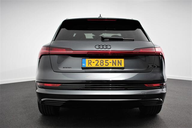 Audi e-tron 55 quattro Advanced edition Plus 408pk | Lederen bekleding | Navigatie | Climate Control | Camera | Extra Getint glas | Parkeer sensoren
