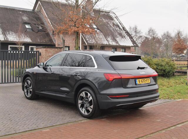 Audi e-tron 55 quattro edition 95 kWh | SOH 92% | Cruise Control | Parkeersensoren | DAB | Virtual Cockpit |