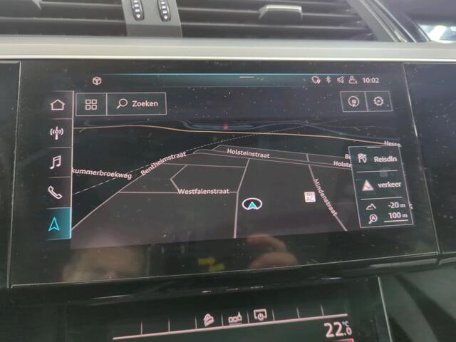 Audi e-tron e-tron 50 quattro Launch edition Black 71 kWh S-Line | Panoramadak | Stoelverwarming | Adaptive Cruise Control | Memory Seat | Parkeersensoren | Keyless | Apple Carplay