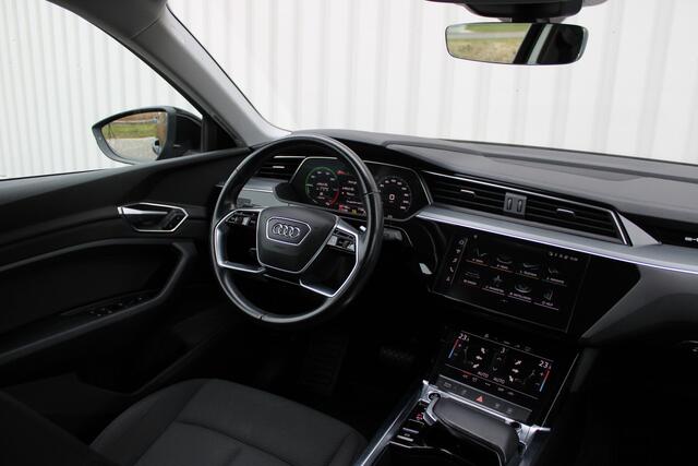 Audi e-tron Sportback 50 quattro edition 71 kWh | Incl. 12 maanden garantie | SOH 100% | Cruise control | Climate control | Navigatie | DAB radio | Parkeersensoren |