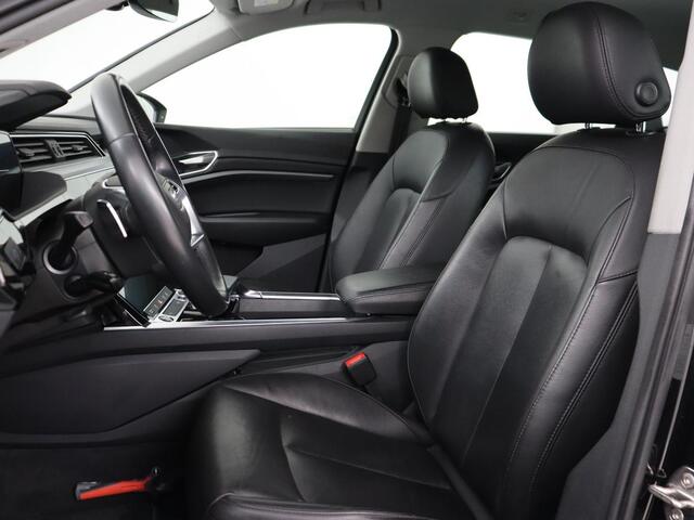 Audi e-tron 55 quattro edition 95kWh | SOH 92% | Leder | Carplay | Trekhaak | Virtual Cockpit | Navigatie | Luchtvering | Parkeerhulp | Audi Sound | Cruise control