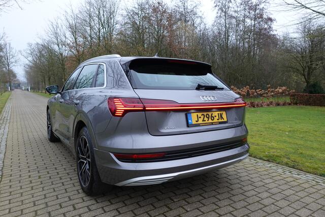 Audi e-tron e-tron 50 quattro Launch edition plus 71 kWh | Pano | Leder | NAVI | Adaptive Cruise | Stoelverwarming | Memory |