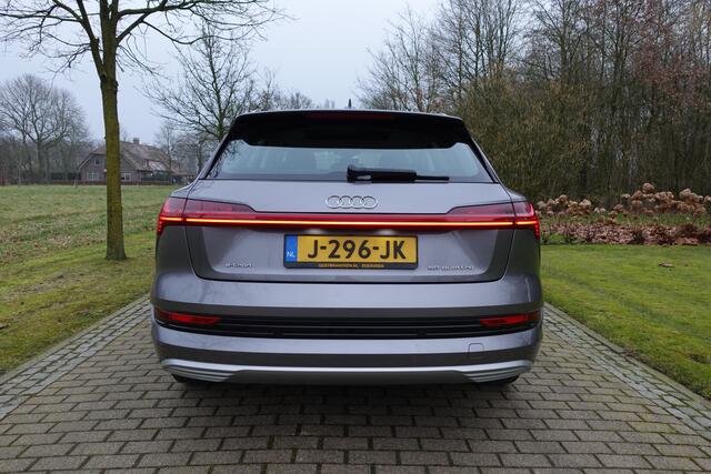 Audi e-tron e-tron 50 quattro Launch edition plus 71 kWh | Pano | Leder | NAVI | Adaptive Cruise | Stoelverwarming | Memory |
