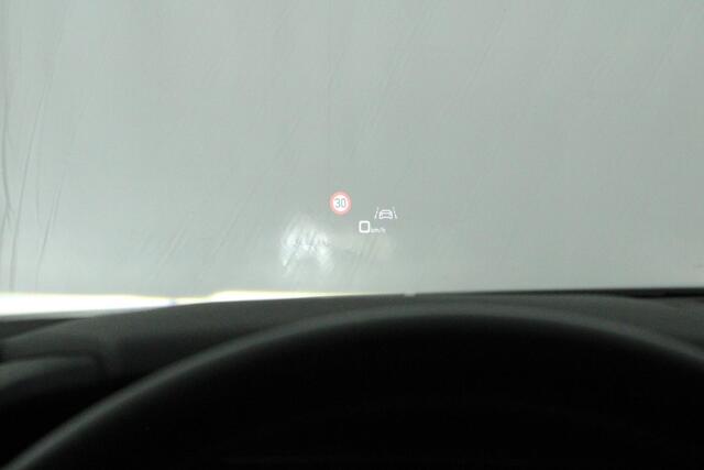 Audi e-tron e-tron 55 408pk quattro advanced 95 kWh Trekhaak 360Camera Cameraspiegels B&O Leder Keyless Head-Up Memory Panoramadak Navigatie