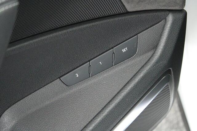 Audi e-tron e-tron 55 408pk quattro advanced 95 kWh Trekhaak 360Camera Cameraspiegels B&O Leder Keyless Head-Up Memory Panoramadak Navigatie