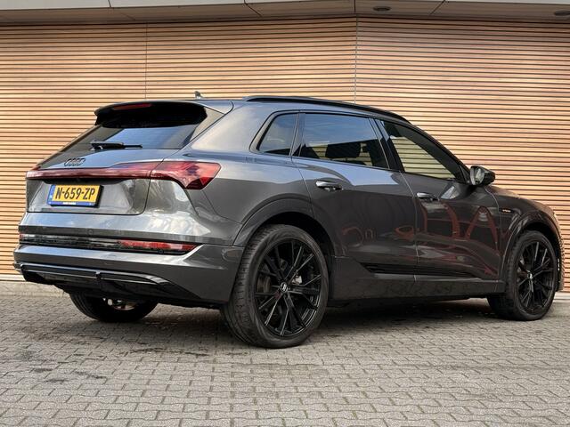 Audi e-tron 55 quattro S edition 95 kWh Panodak / Luchtvering / Camera / Carplay / Memory Stoelen