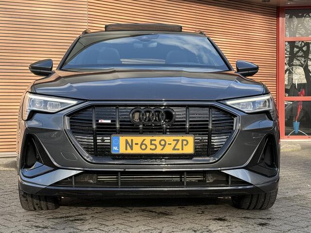 Audi e-tron 55 quattro S edition 95 kWh Panodak / Luchtvering / Camera / Carplay / Memory Stoelen