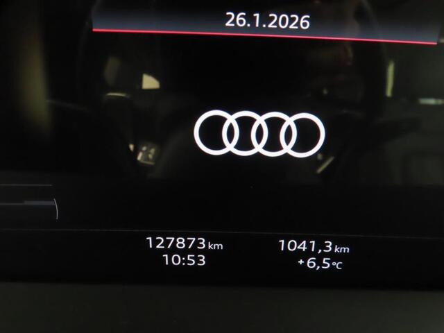 Audi e-tron 55 quattro Business ed. Plus 95 kWh | SOH 88% | Panorama | Trekhaak | Leder |