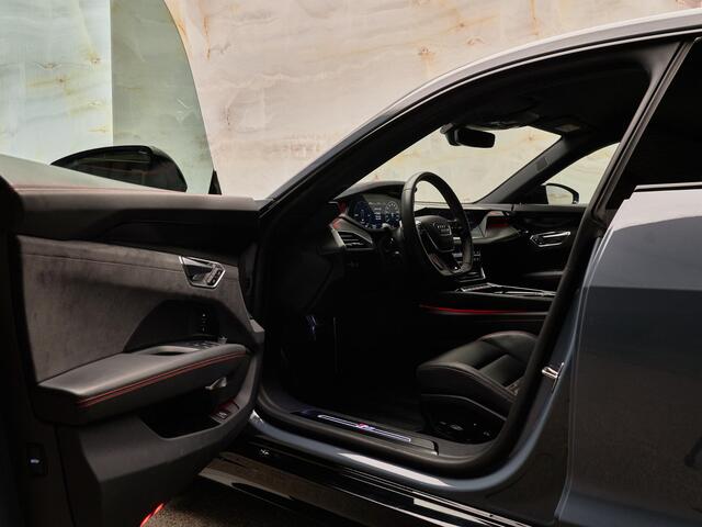 Audi e-tron GT RS, NL-auto, carbon, B&O, 4-wielbest, matrix-LED, luchtv., 360 camera, stl.ventilatie, keyless, privacy, NP170K