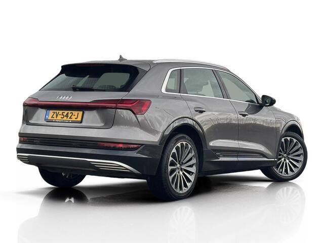 Audi e-tron e-tron 55 Quattro S-Line 95 kWh ? Pano ? Sportleder ? Luchtvering