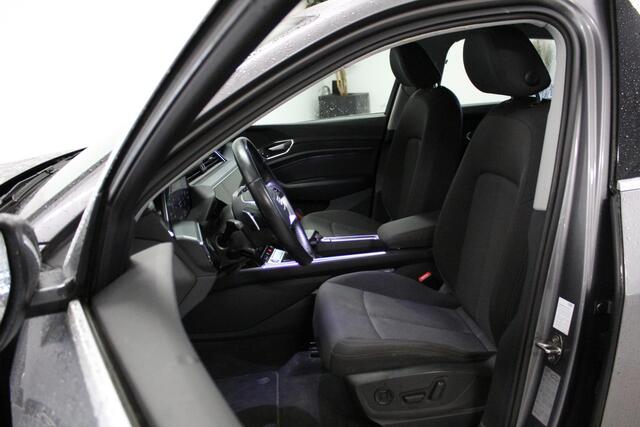 Audi e-tron 55 quattro Business edition 95 kWh | AFN-TREKHAAK | CLIMA | E-KLEP | NAVIGATIE | 20'LMV | CARPLAY | KEYLESS |