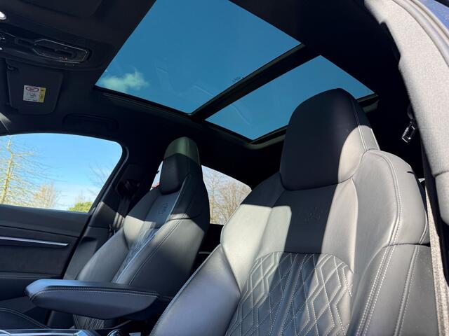 Audi e-tron Sportback 55 quattro 95 kWh | RS-STOELEN | ADAPTIVE CRUISE | 22" | B&O SURROUND | PANORAMADAK | VIRTUAL MIRRORS | STUURWIELVERWARMING | TREKHAAK| HEAD-UP DISPLAY | STOELVERWARMING V+A | LUCHTVERING | CARPLAY | DUBBE GLAS | SFEERVERLICHTING | DUBBEL OPLAAD