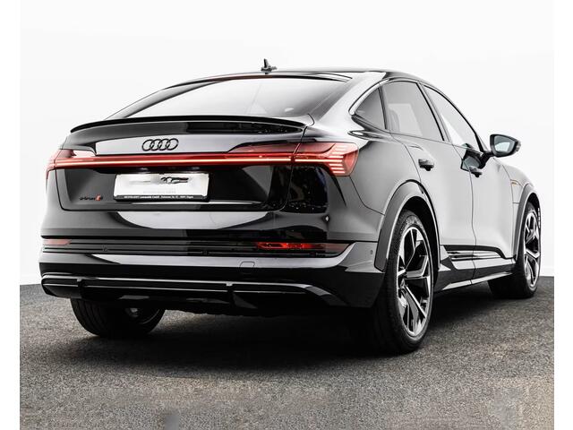 Audi e-tron Sportback S Quattro 95 kWh (370kW/503pk) ** MATRIX, LEDER, B&O, STOELVENT, PANORAMA, LUCHTV, TREKH ** 1e EIG - UNFALLFREI ** ** INFORMEER OOK NAAR ONZE AANTREKKELIJKE FINANCIAL-LEASE TARIEVEN **