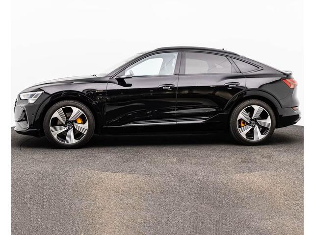 Audi e-tron Sportback 55 Quattro S-LINE 95 kWh (300kW/408pk) ** MATRIX, VIRTUAL SPIEGEL, LEDER, PANO, TREKH, 21-inch LMV, OPTIK SCHWARZ ** 1e EIG - UNFALLFREI ** ** INFORMEER OOK NAAR ONZE AANTREKKELIJKE FINANCIAL-LEASE TARIEVEN **