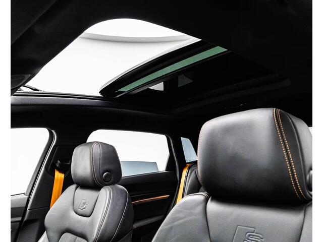 Audi e-tron 55 Quattro S-LINE 95 kWh (300kW/408pk) ** MATRIX, PANO, TREKH, ACC, B&O SOUND, HuD, 21-inch LMV ** UNFALLFREI ** ** INFORMEER OOK NAAR ONZE AANTREKKELIJKE FINANCIAL-LEASE TARIEVEN **