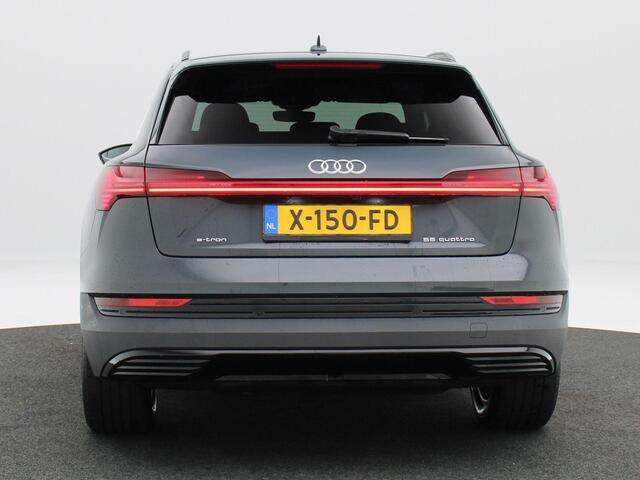 Audi e-tron 55 quattro Business edition 95 kWh 408 Pk | Camera | Stoelverwarming | Sportstoelen | Climatronic | Bluetooth | Navigatie | 19 Inch | 86.637 Km !!