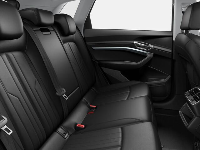 Audi e-tron 55 quattro Business edition Plus 95 kWh 408pk | Panoramadak | Lederen bekleding | Parkeercamera | Verwarmbare voorstoelen