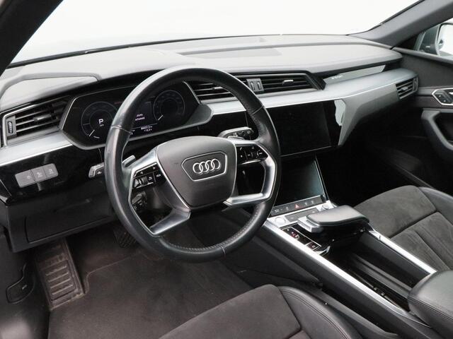Audi e-tron 55 quattro Business edition 95 kWh 408 Pk | Camera | Stoelverwarming | Sportstoelen | Climatronic | Bluetooth | Navigatie | 19 Inch | 86.637 Km !!