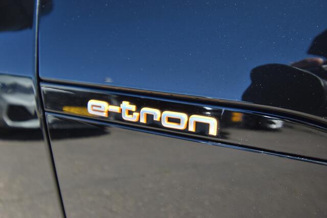 Audi e-tron 55 quattro Business edition 95 kWh , SOH 97.3 , TREKHAAK , VIRTUAL COCKPIT , A UITRIJ CAM , CLIMATR , CR CONTR , LED KOPL ,