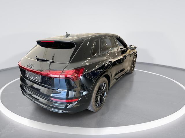 Audi e-tron 55 408pk Quattro S edition 95 kWh · SOH 95% · 360 Camera · B&O Audio · Luchtvering · Apple/Android Car Play · 21'' Inch ·