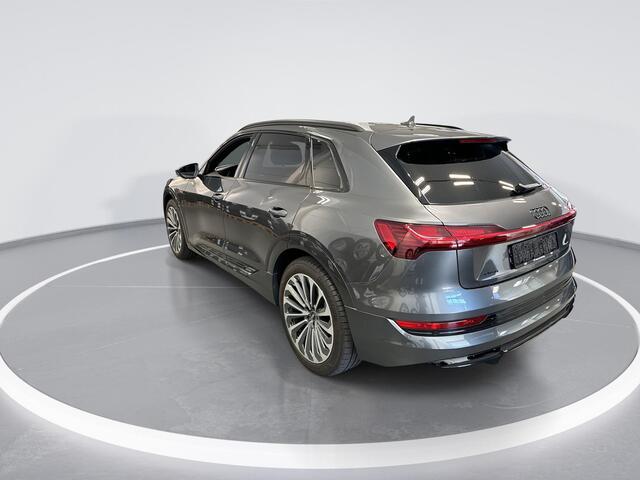 Audi e-tron 55 408pk Quattro S edition 95 kWh · SOH 96,1% · 360 Camera · B&O Audio · Luchtvering · Dodehoek Detectie · Apple/Android Car Play · 21'' Inch ·