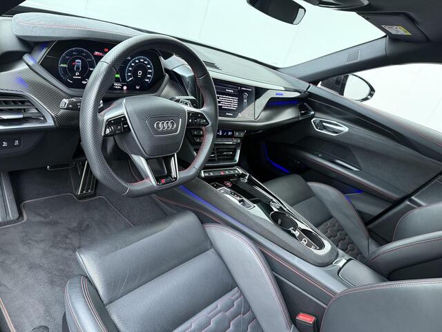 Audi e-tron GT RS 93 kWh | 598 PK | SoH 100% | Automaat | Adaptive Cruise Control | Keramische remschijven | Head-up Display | 360 graden camera | Stoelverwarming + verkoeling + massage | Carbon delen exterieur + Interieur | S Line |